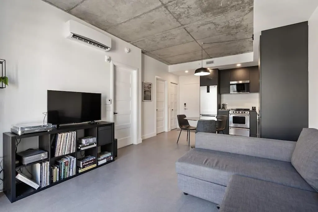 Initial / Espace M / Centre-Ville De Quebec 퀘벡